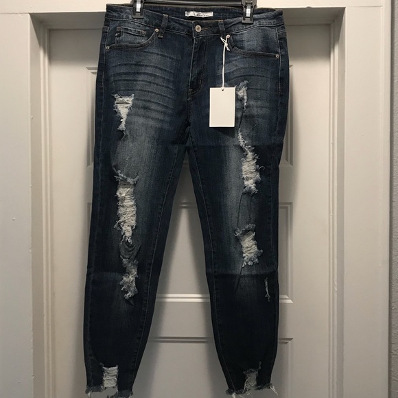 ❗️SALE❗️Distressed Denim Jeans 👖 - Picture 4 of 4